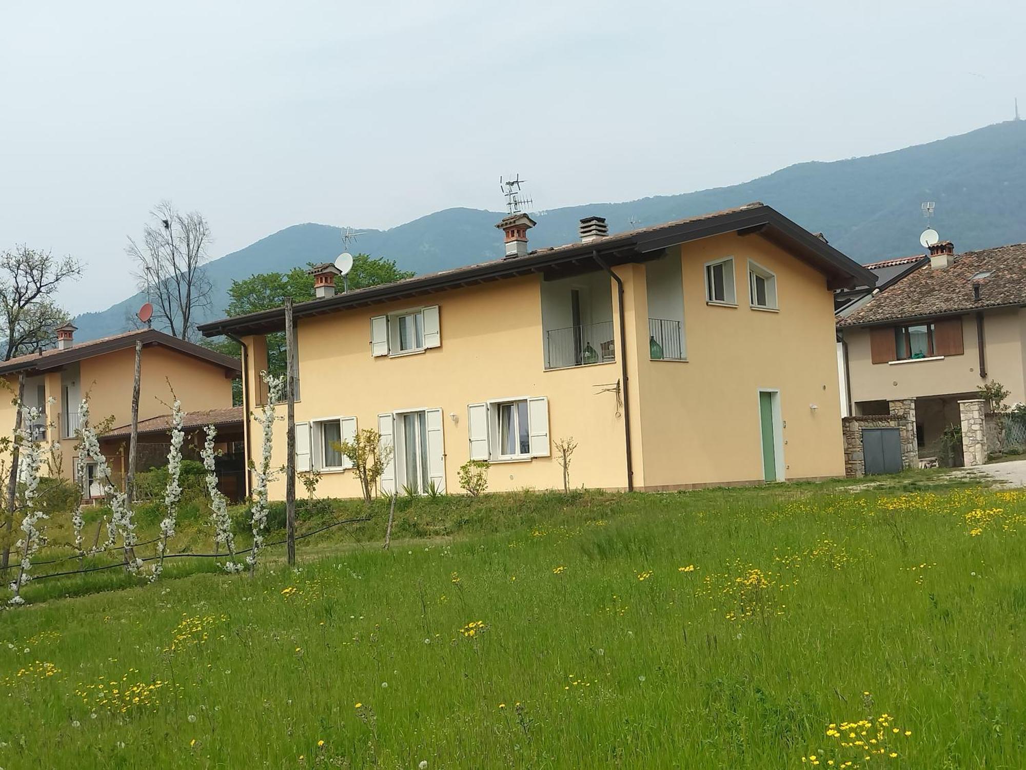 Ferienwohnung Cascina Legnago Bilocale A 6 Chilometri Da Salo' Villanuova sul clisi Exterior foto